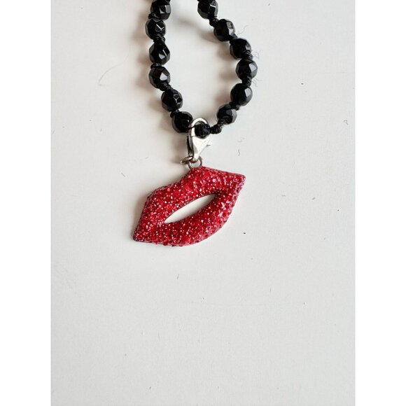 Unbranded 925 Sterling Silver Red Crystal Rhinestone Lips Pendant Necklace - Picture 3 of 10
